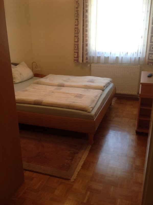 Schlafzimmer 3